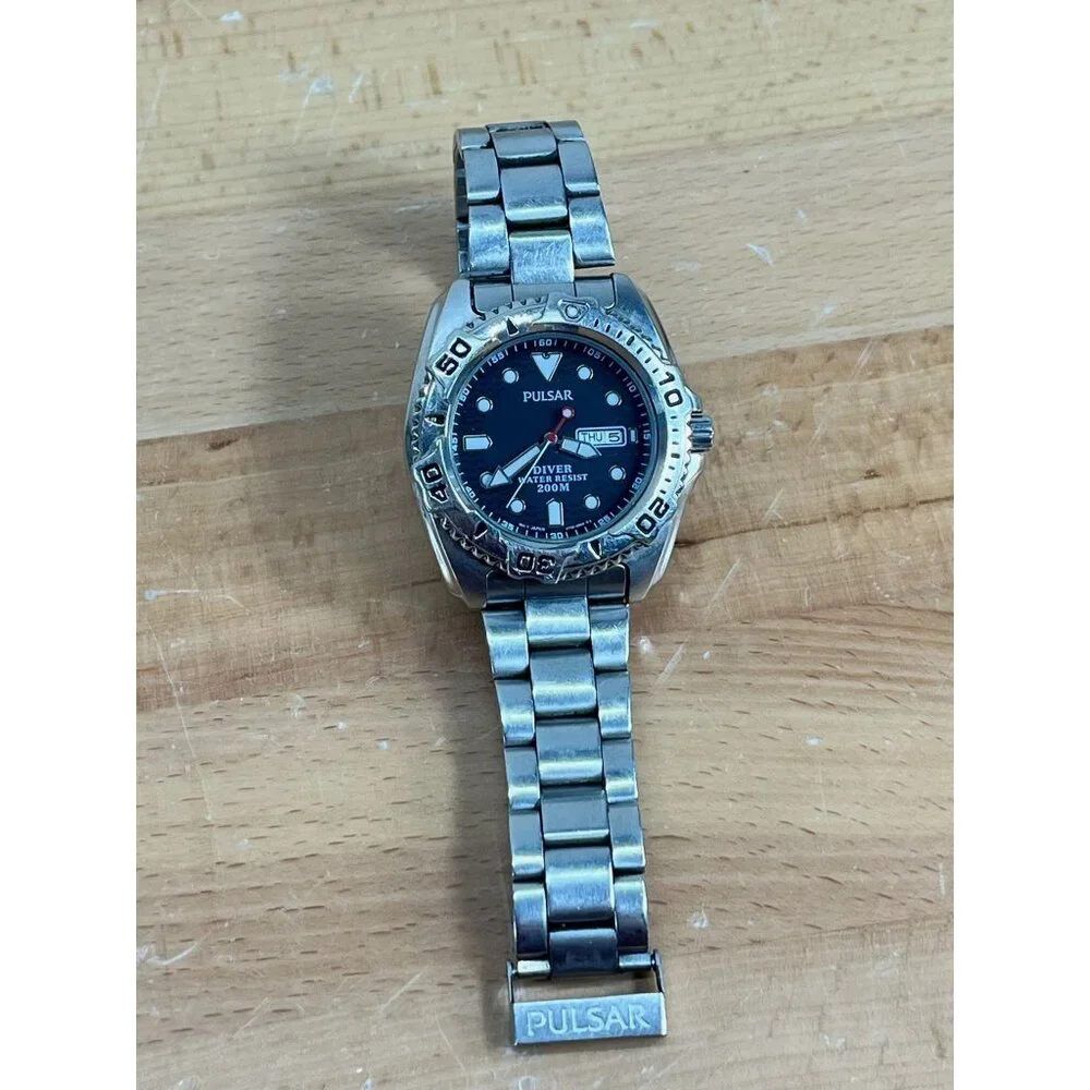 LUMINOX NAVY SEAL 3580-1GBq H-3LX- 200 Meters Water Resistant NEEDS BATTERY - Picture 5 of 12